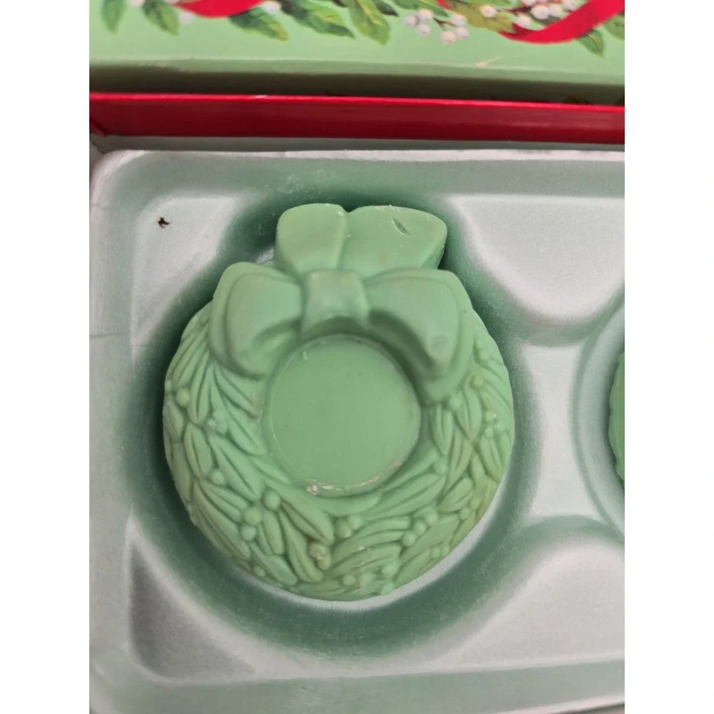 4 Vtg Avon Holiday Guest Soap Bayberry Wreath Winterscapes Country Christmas‎